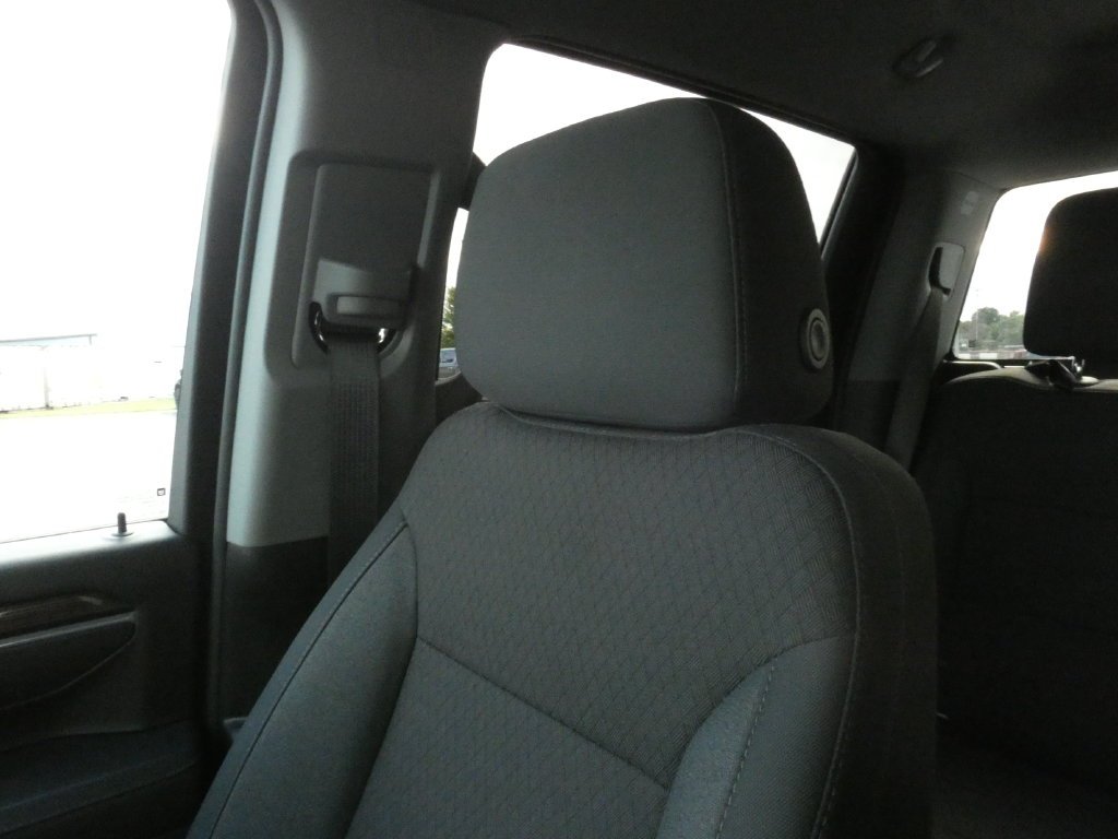 Used 2026 White Chevrolet LT image 25