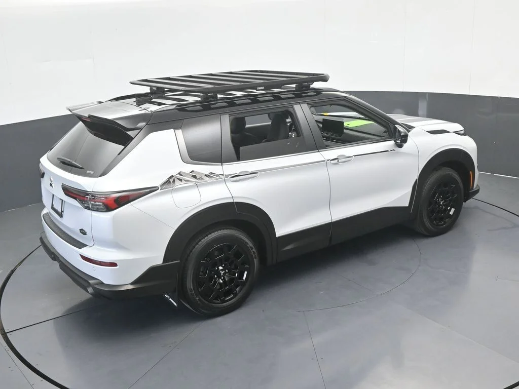 New 2026 White Mitsubishi Trail Edition image 60