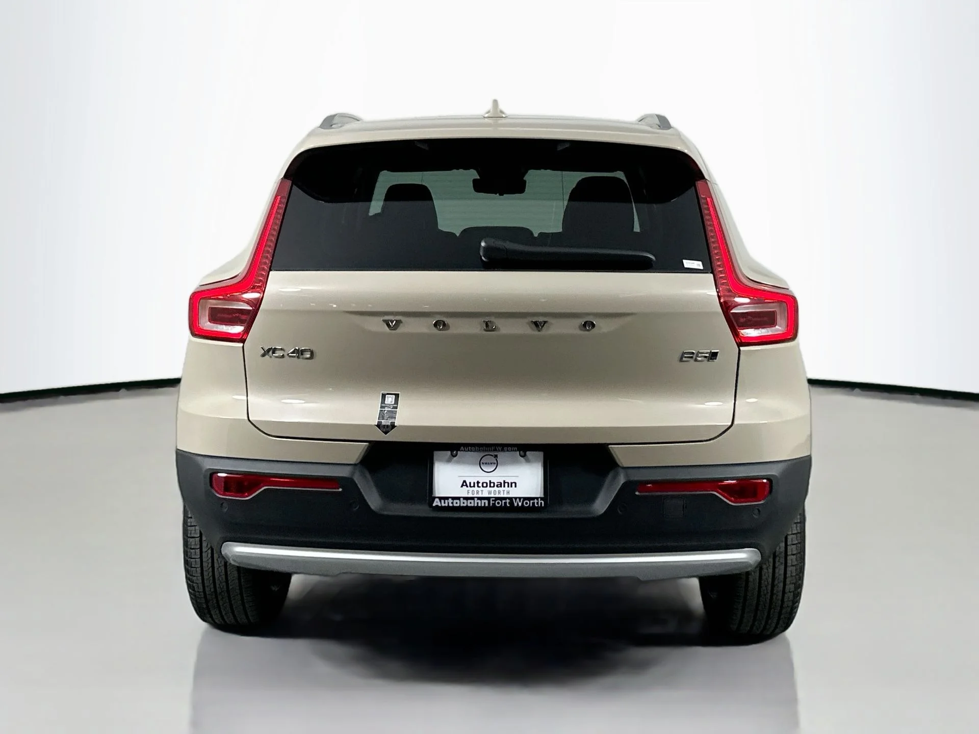 2025 Volvo XC40 Ultra - Photo 6