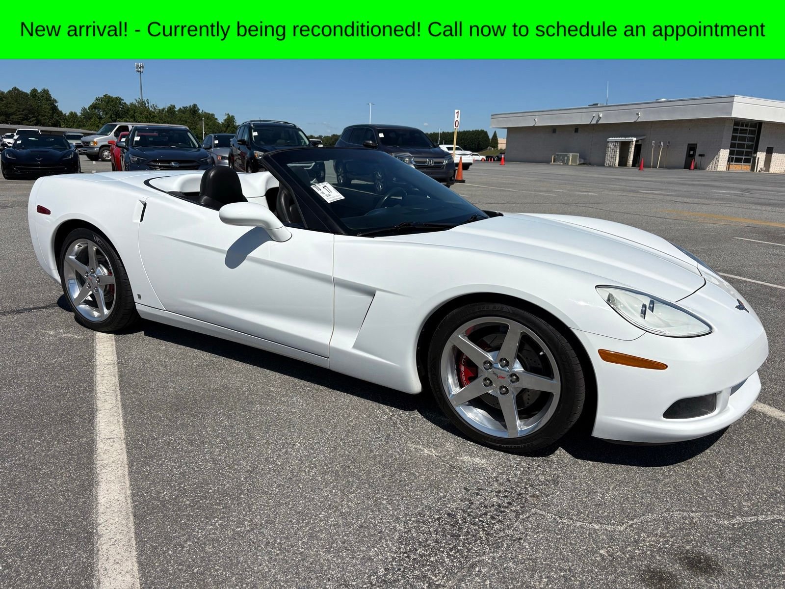 Used 2006 Arctic White Chevrolet Base image 1