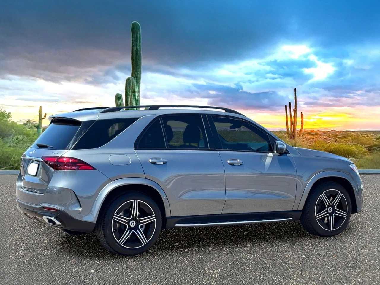 Used 2025 Selenite Gray Metallic Mercedes-Benz GLE 350 image 5