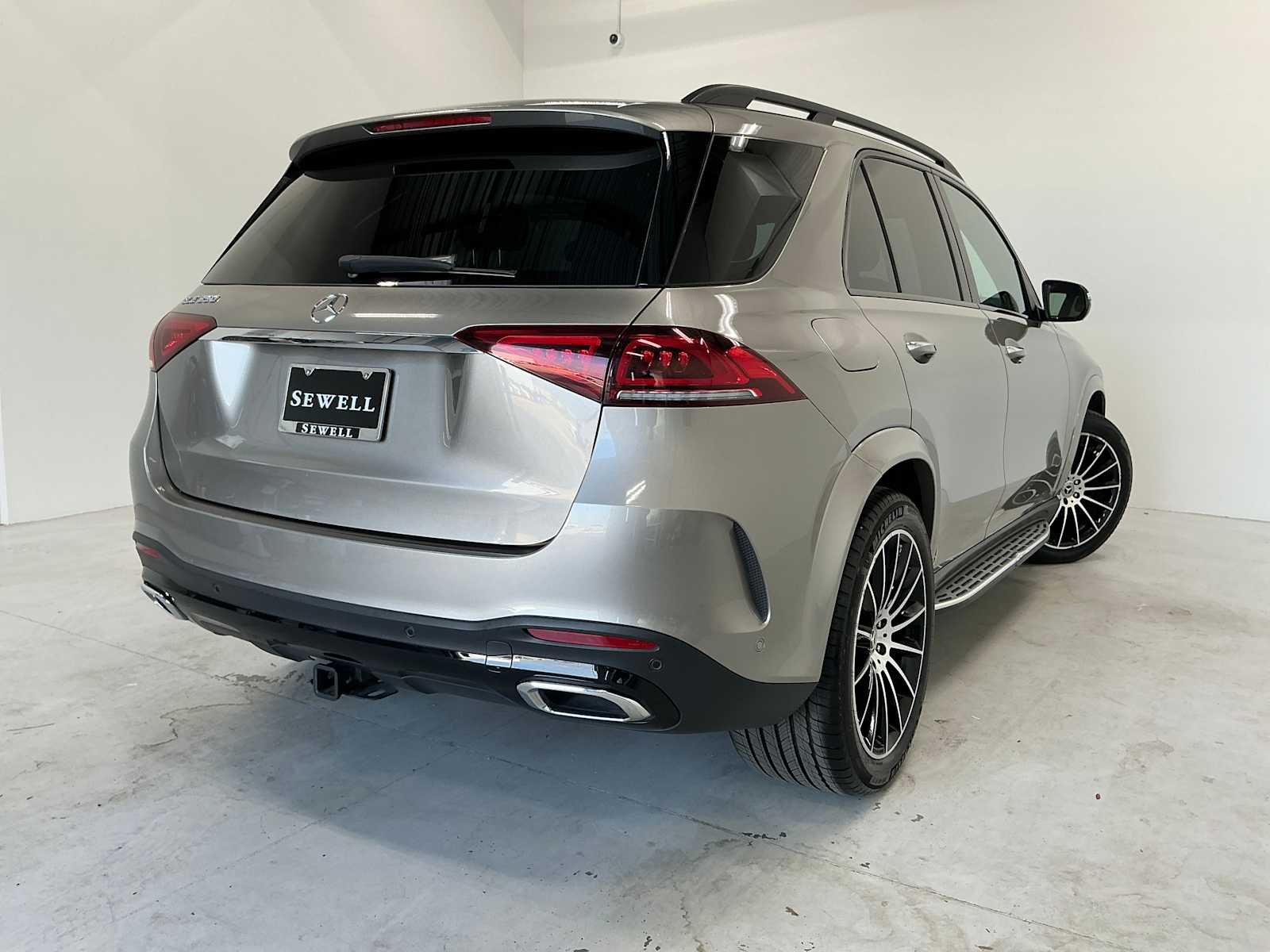 Certified Used 2022 Mojave Silver Metallic Mercedes-Benz GLE 350 image 4