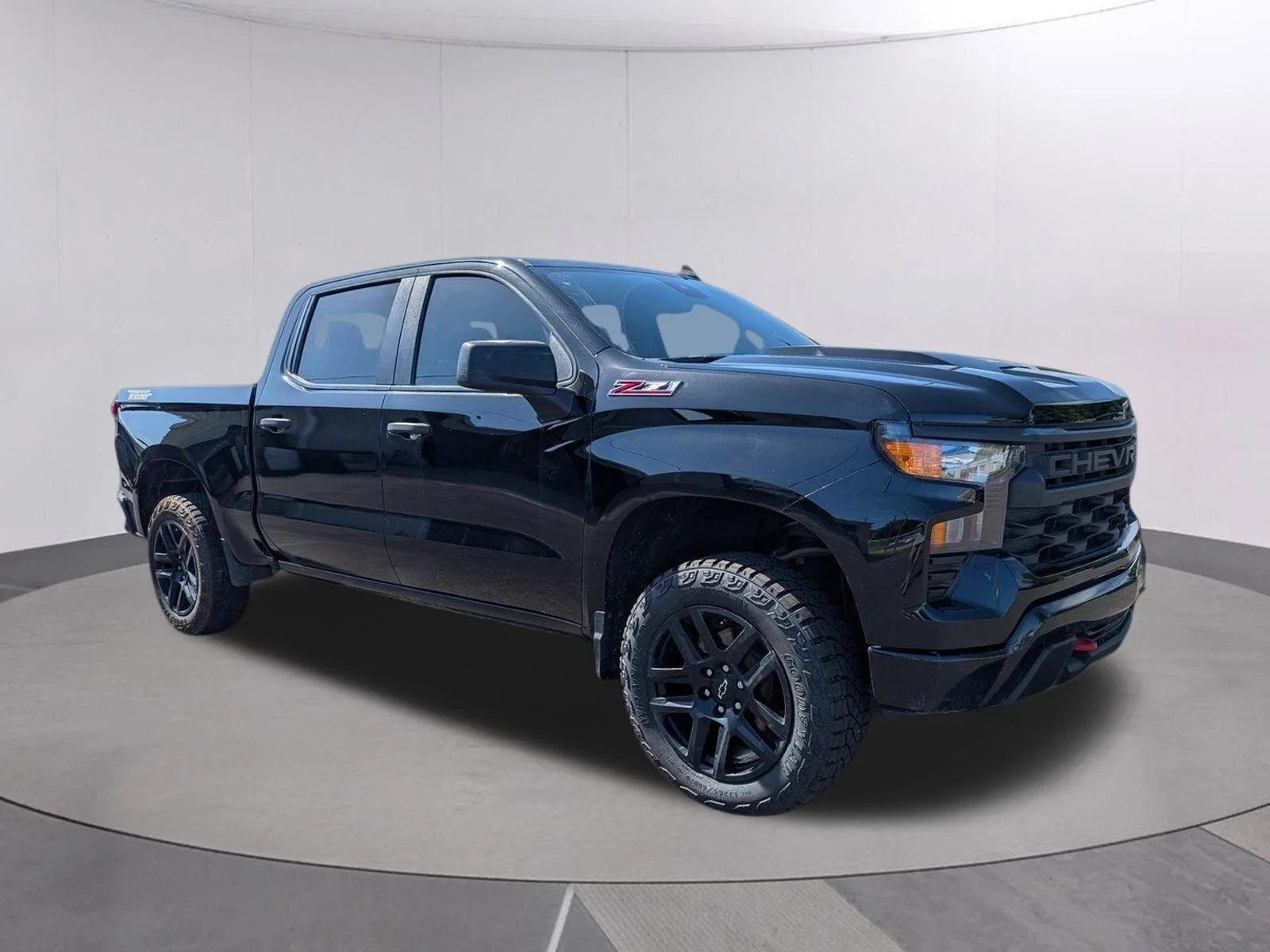 Used 2025 Black Chevrolet Custom Trail Boss image 7