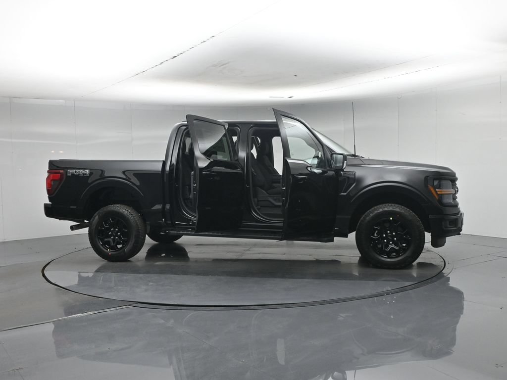 New 2026 Agate Black Metallic Ford XLT image 36