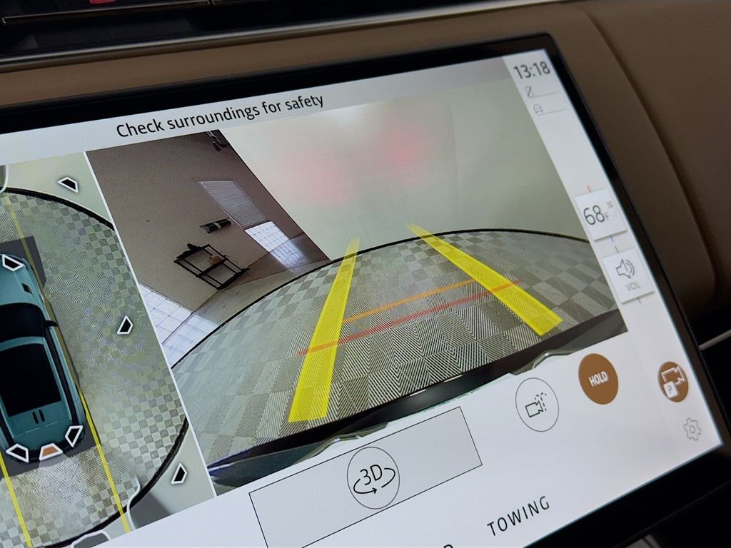 New 2026 Giola Green Land Rover Dynamic SE image 15