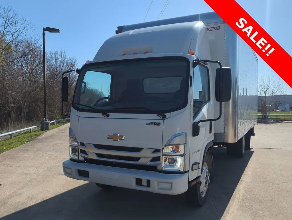 2025 Chevrolet Low Cab Forward's photo