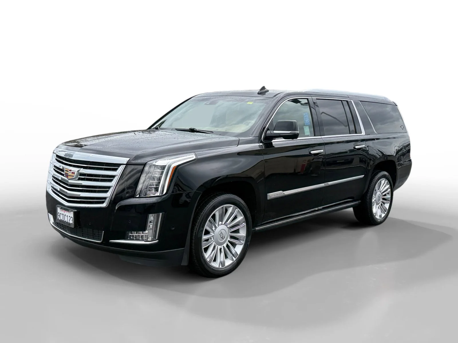 2017 Cadillac Escalade ESV AWD Platinum's photo