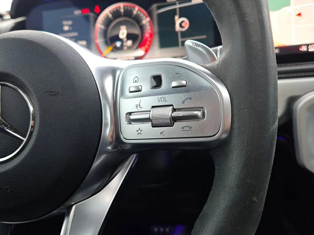 Used 2020 White Mercedes-Benz 4MATIC® image 33