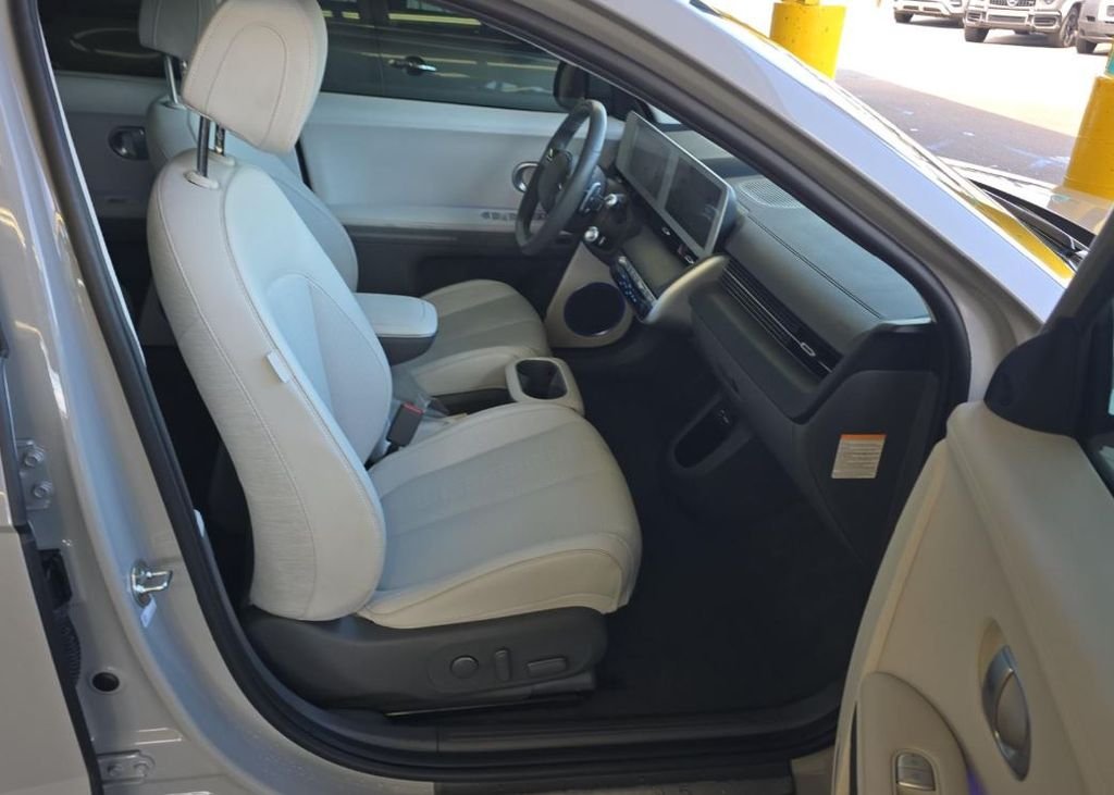 Used 2023 Gray Hyundai Limited image 8