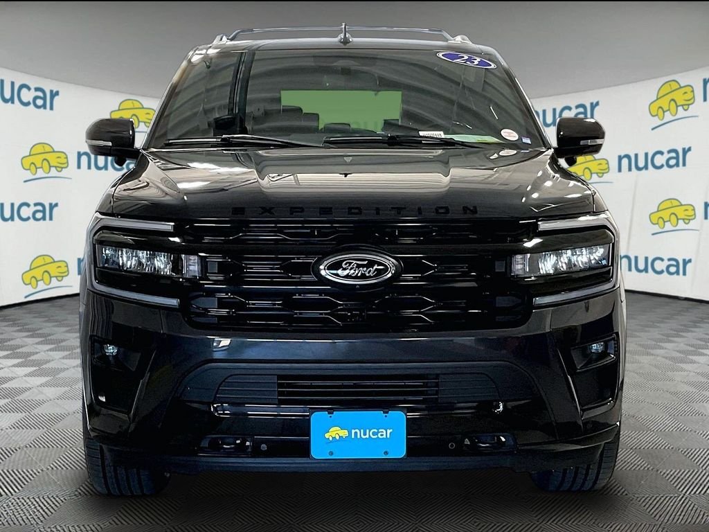 Used 2023 Gray Ford Limited image 2