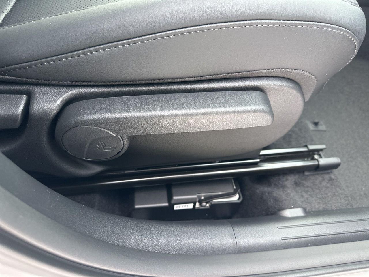 2026 Hyundai Kona Limited - Photo 30