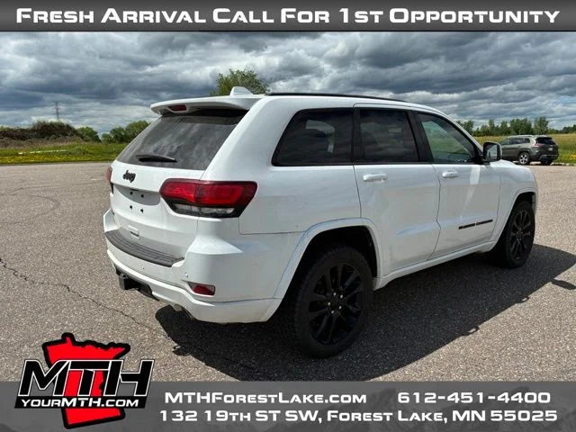 Used 2022 White Jeep Laredo X image 8