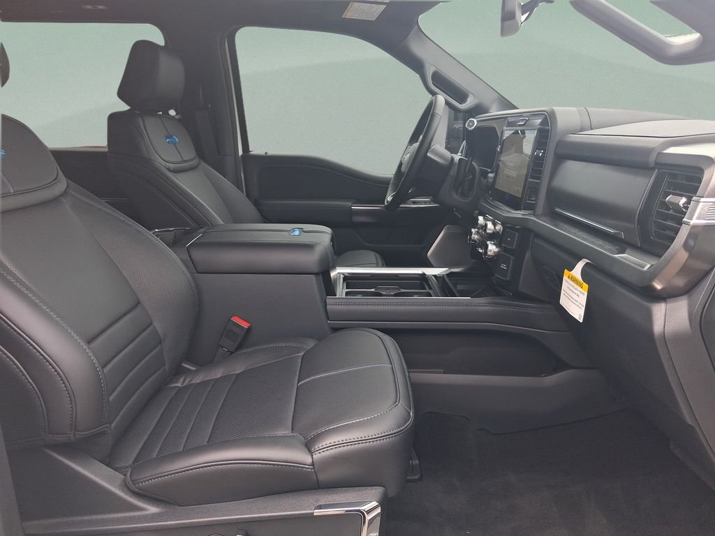 New 2026 White Ford Platinum image 32