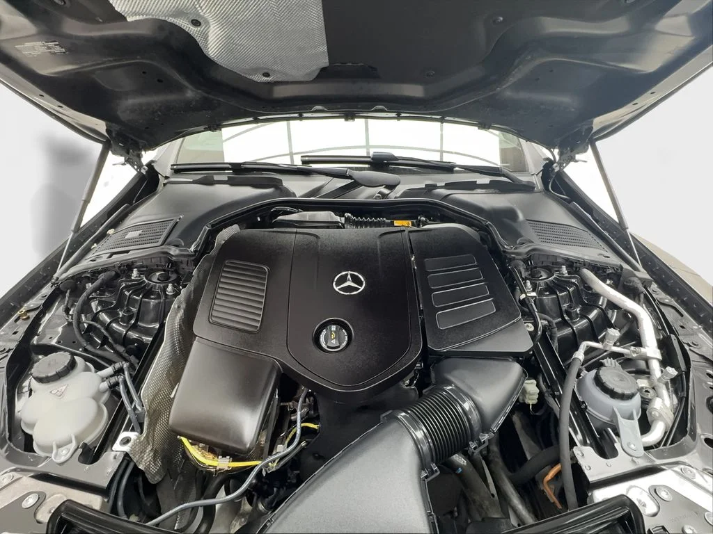 Used 2025 Gray Mercedes-Benz CLE 300 image 18