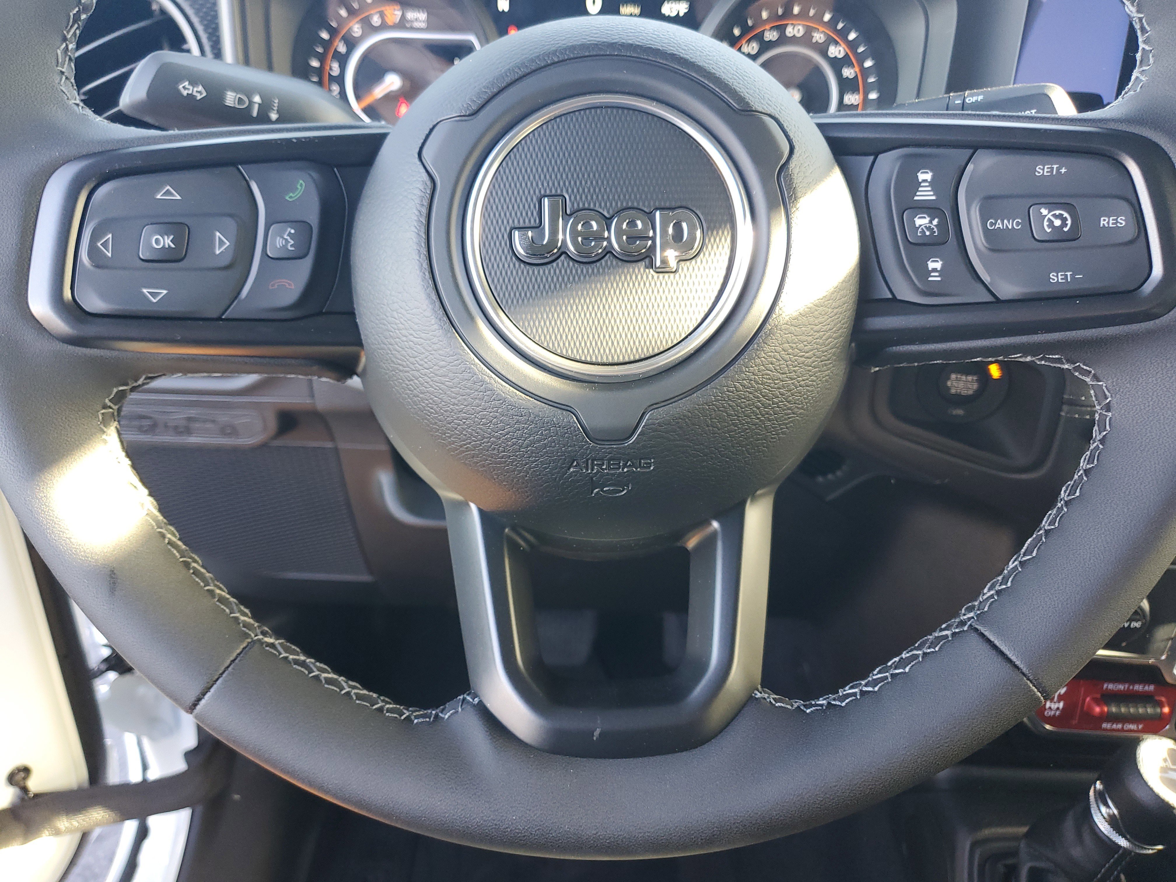 New 2026 Bright White Clearcoat Jeep Rubicon image 21
