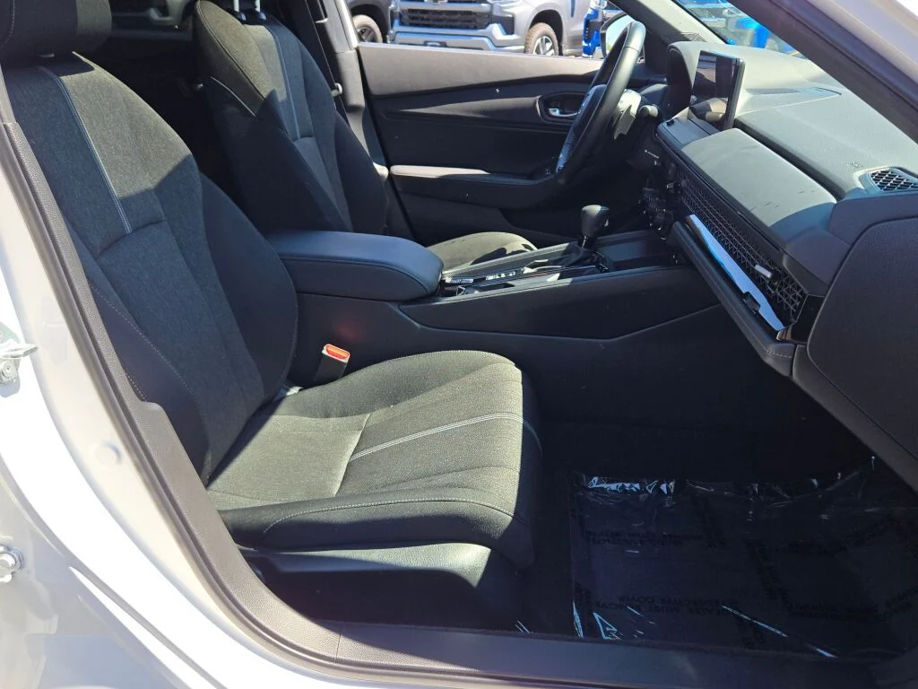 Used 2025 White Honda Sport image 6