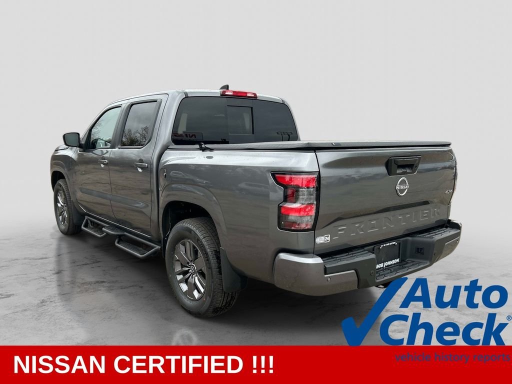 Used 2025 Gray Nissan SV image 7