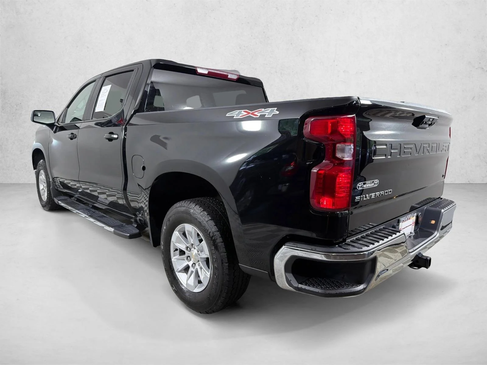 Used 2024 Blue Chevrolet LT image 5