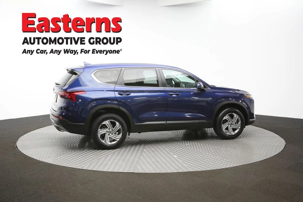 Used 2022 Blue Hyundai SE image 39