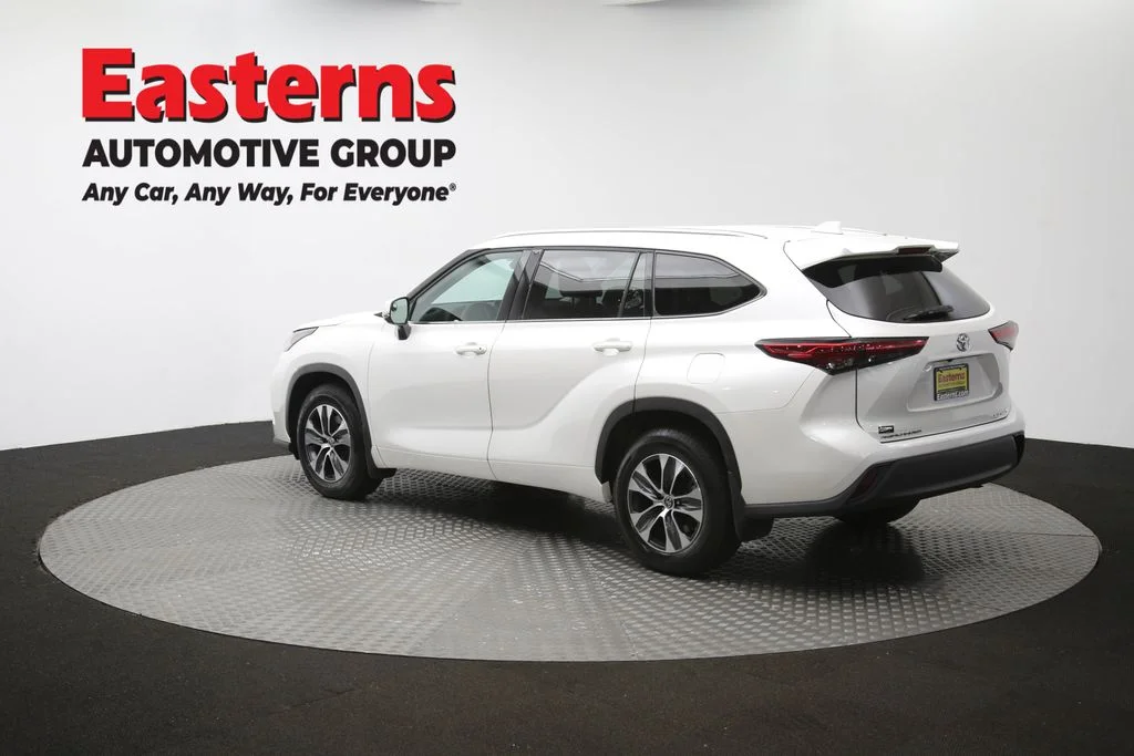 Used 2021 White Toyota XLE image 65