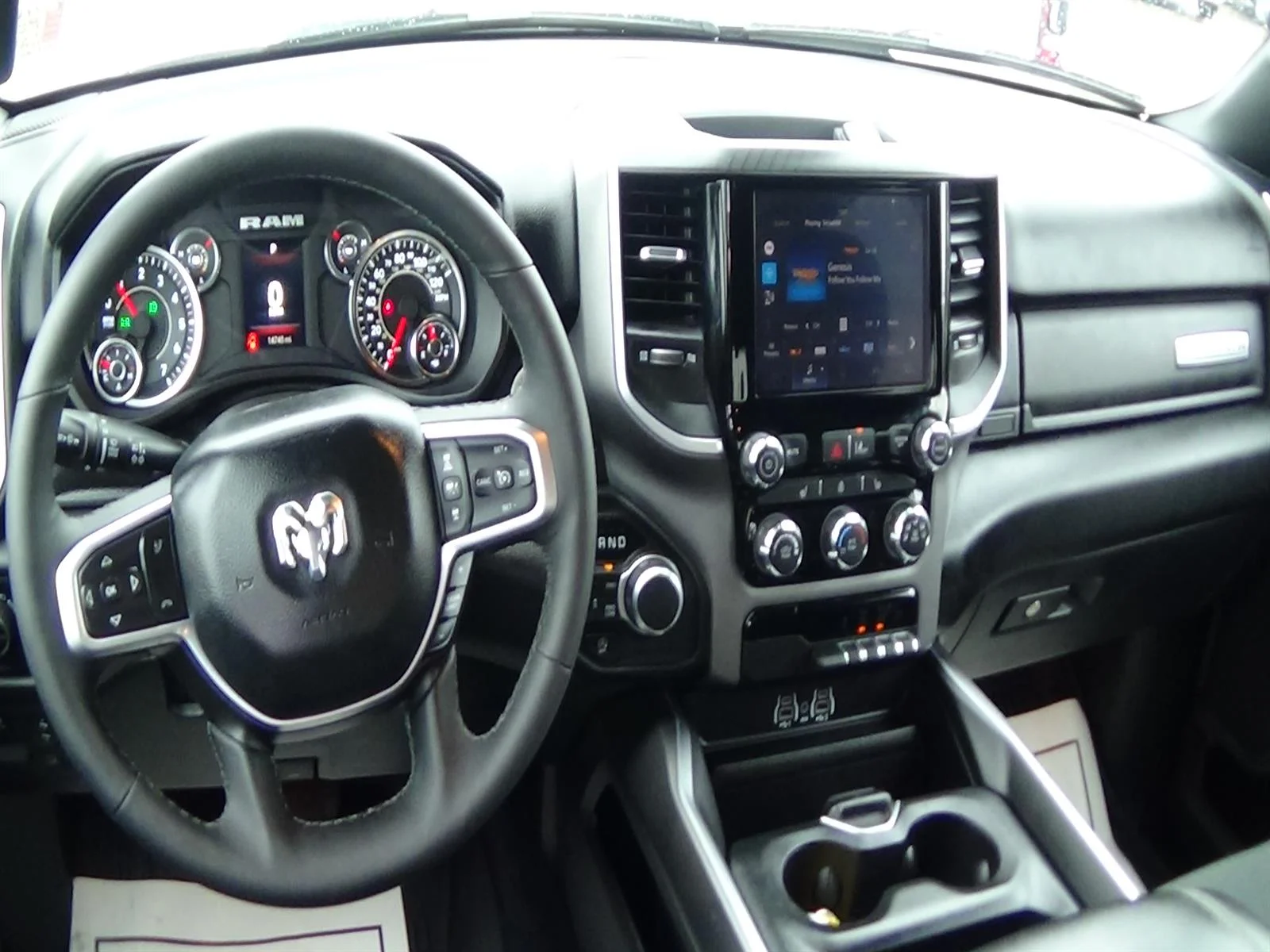 Certified Used 2025 Bright White Clear Coat (pw7) RAM Big Horn image 15