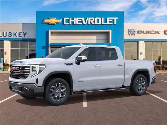 2026 GMC Sierra 1500 SLT - Photo 2