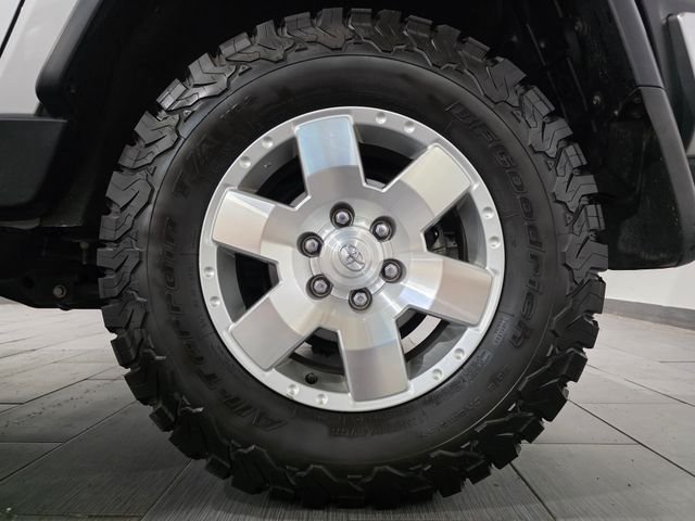 Used 2007 Silver Toyota Base image 23