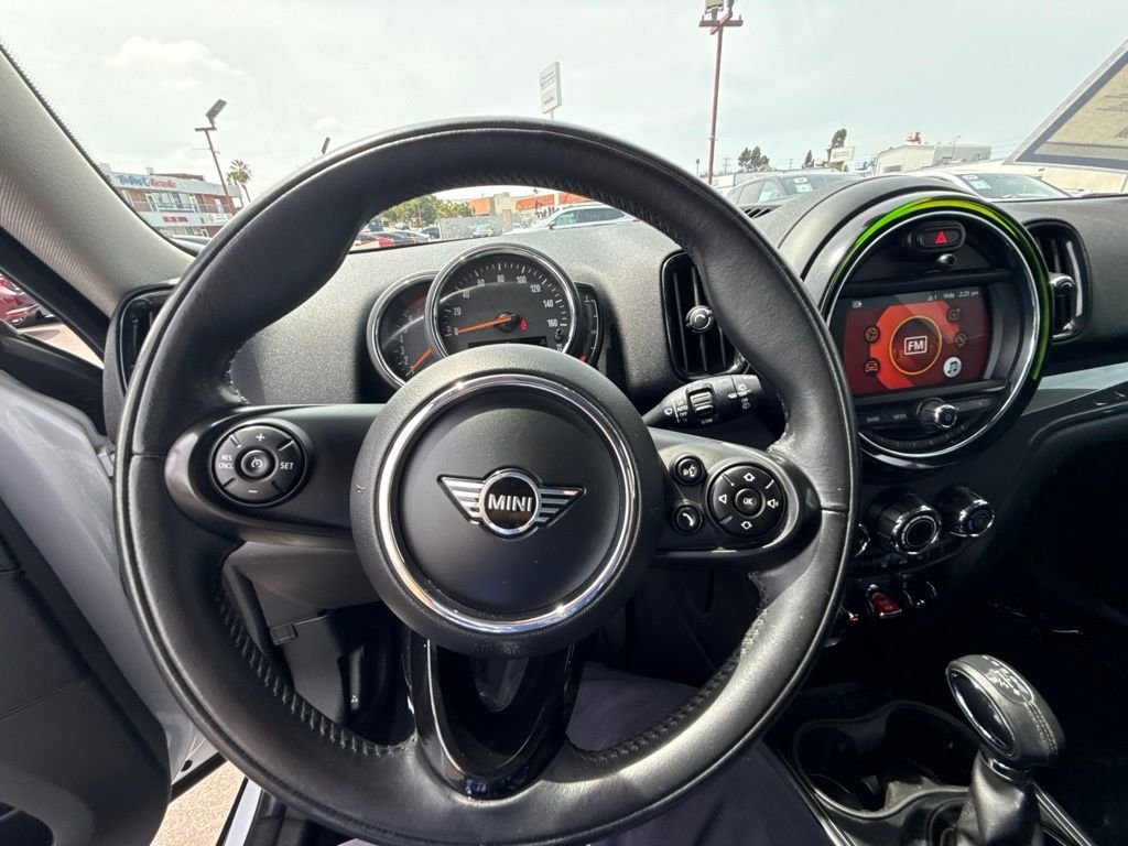 Used 2019 Light White MINI Classic image 26