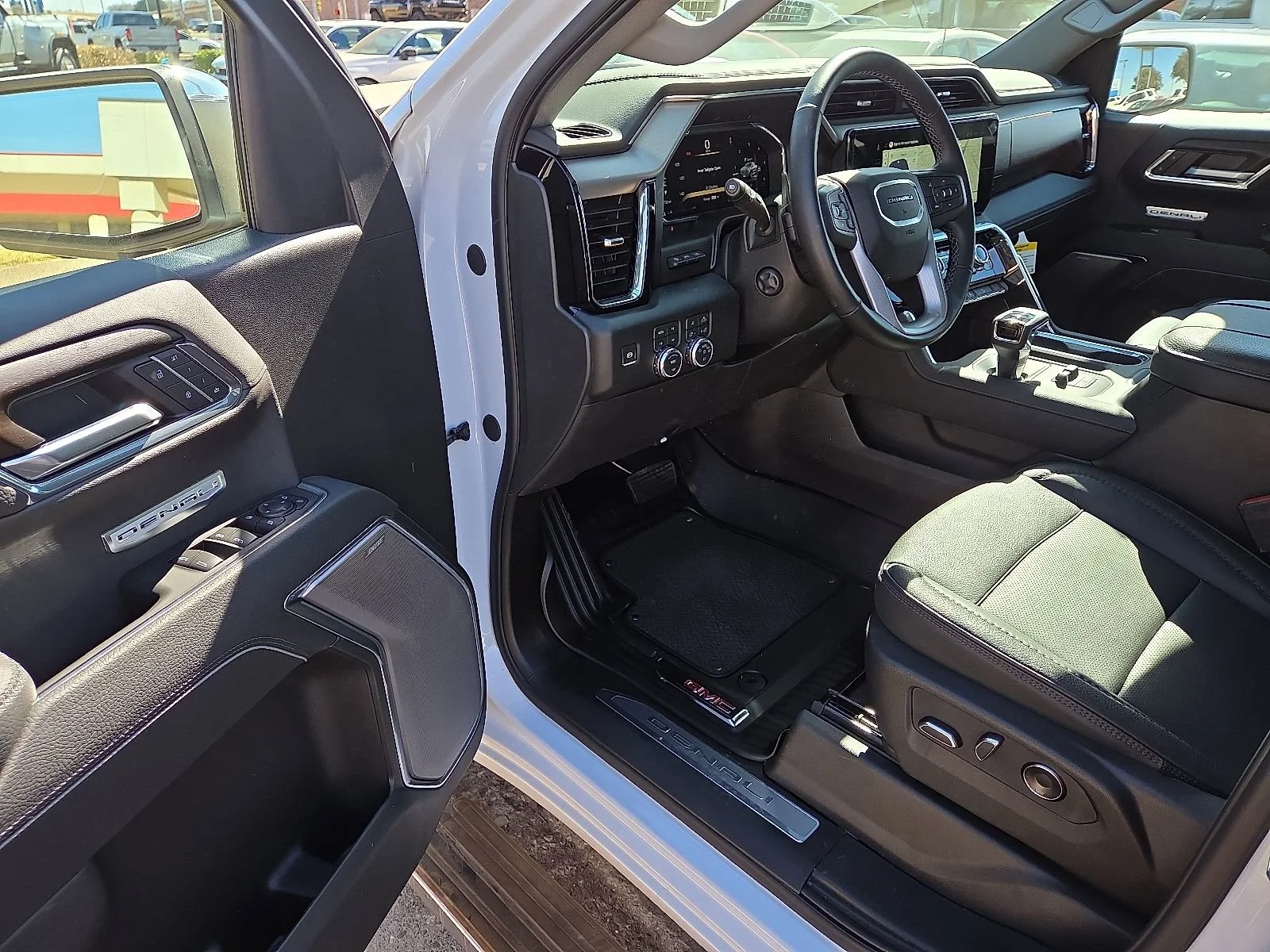 2026 GMC Sierra 1500 Denali - Photo 10