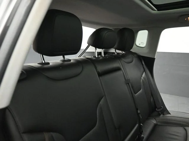 Used 2020 Granite Crystal Clearcoat Metallic Jeep Limited image 26