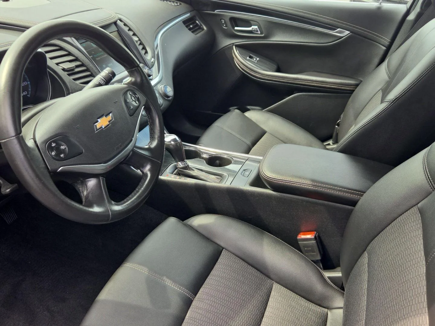 Used 2019 NIGHTFALL GRAY METALLIC Chevrolet LT image 7