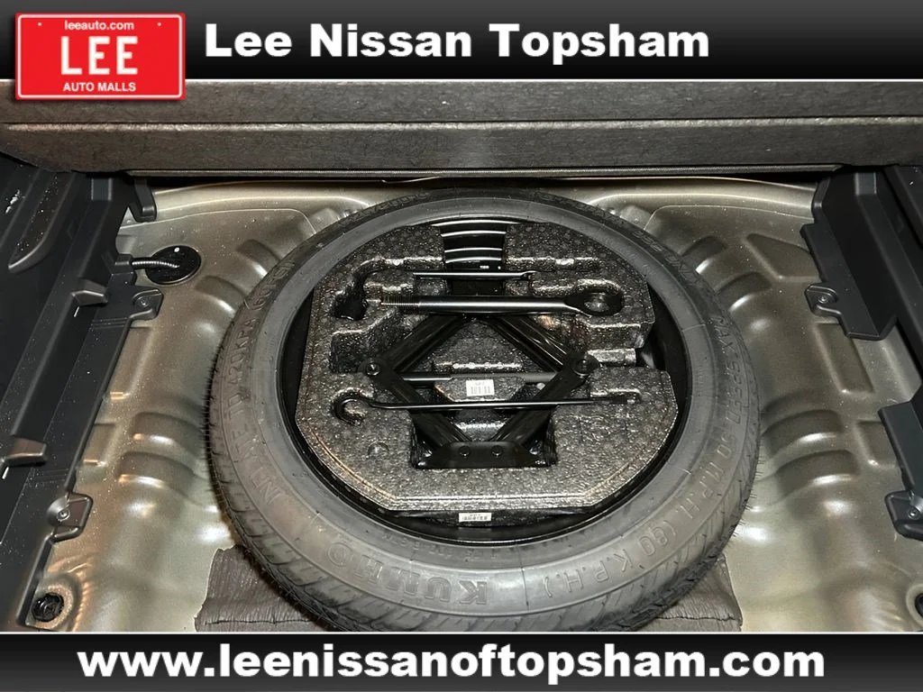 Used 2023 Abyss Black Pearl Hyundai SEL image 20
