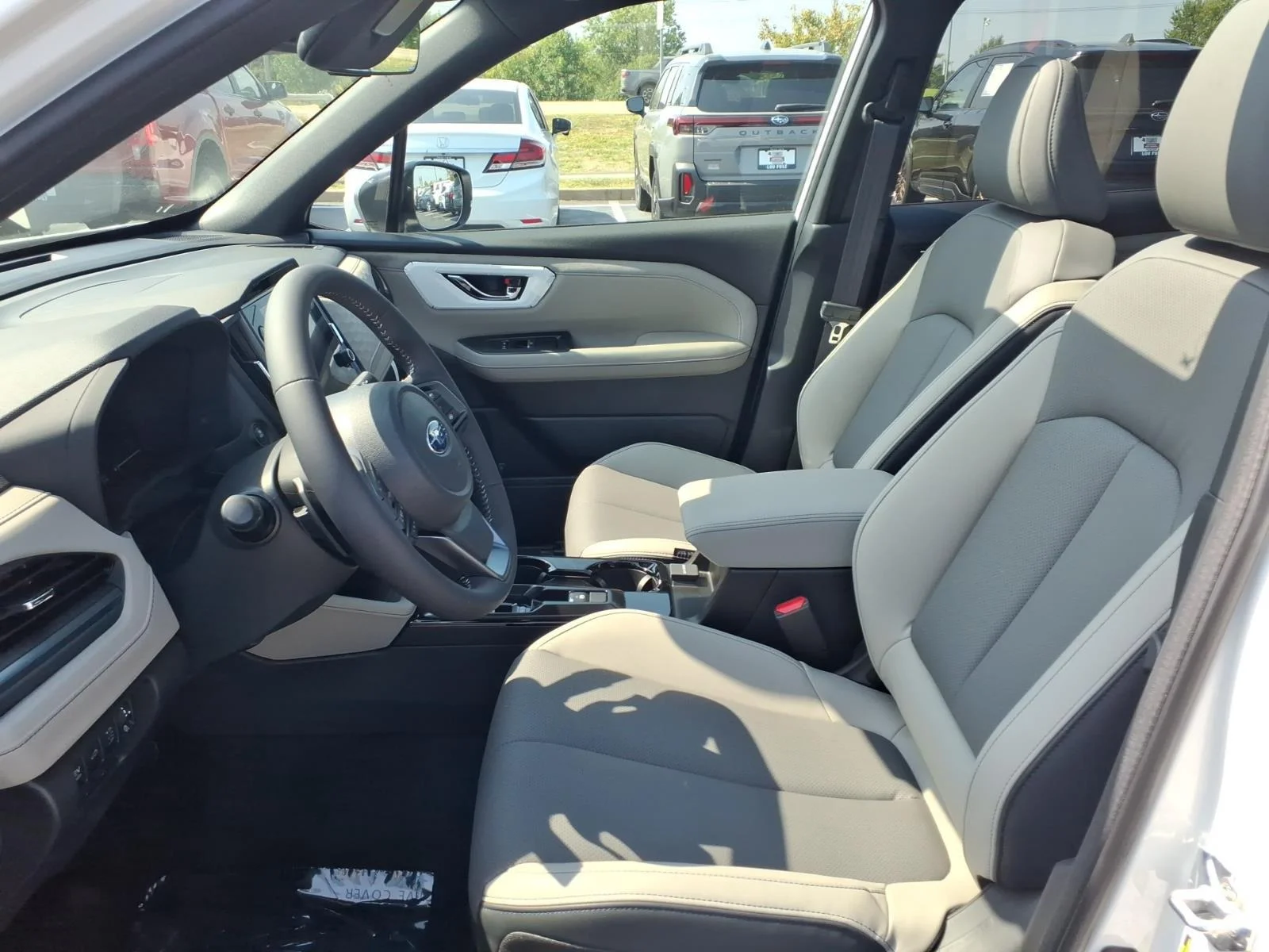 New 2026 CRYSTAL WHITE PEARL Subaru Limited Hybrid image 13