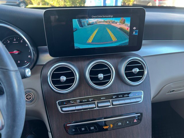 Used 2020 Polar White Mercedes-Benz GLC 300 image 12