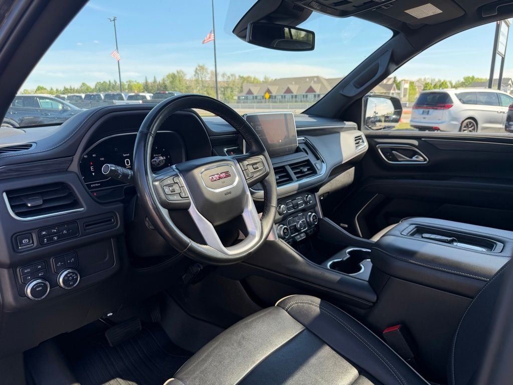 Used 2023  GMC SLT image 22