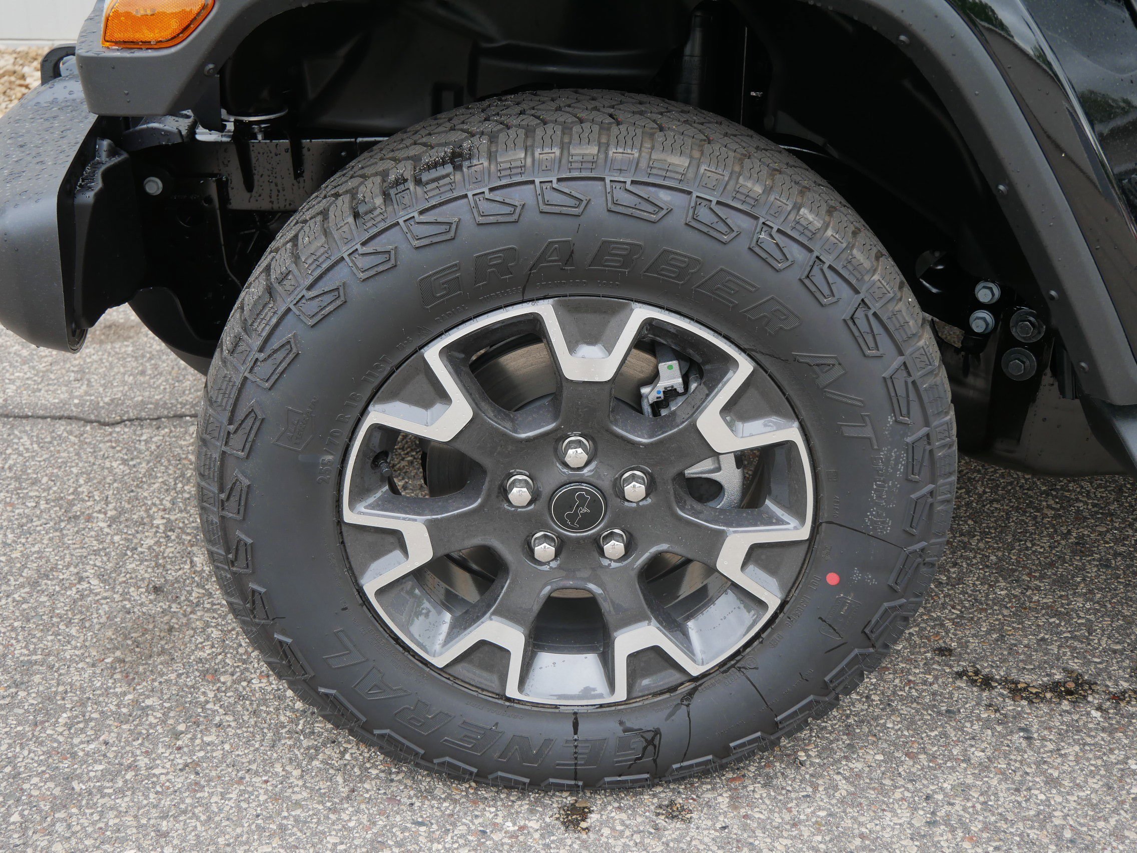 New 2026 Black Clear-Coat Exterior Paint Jeep Sahara image 6