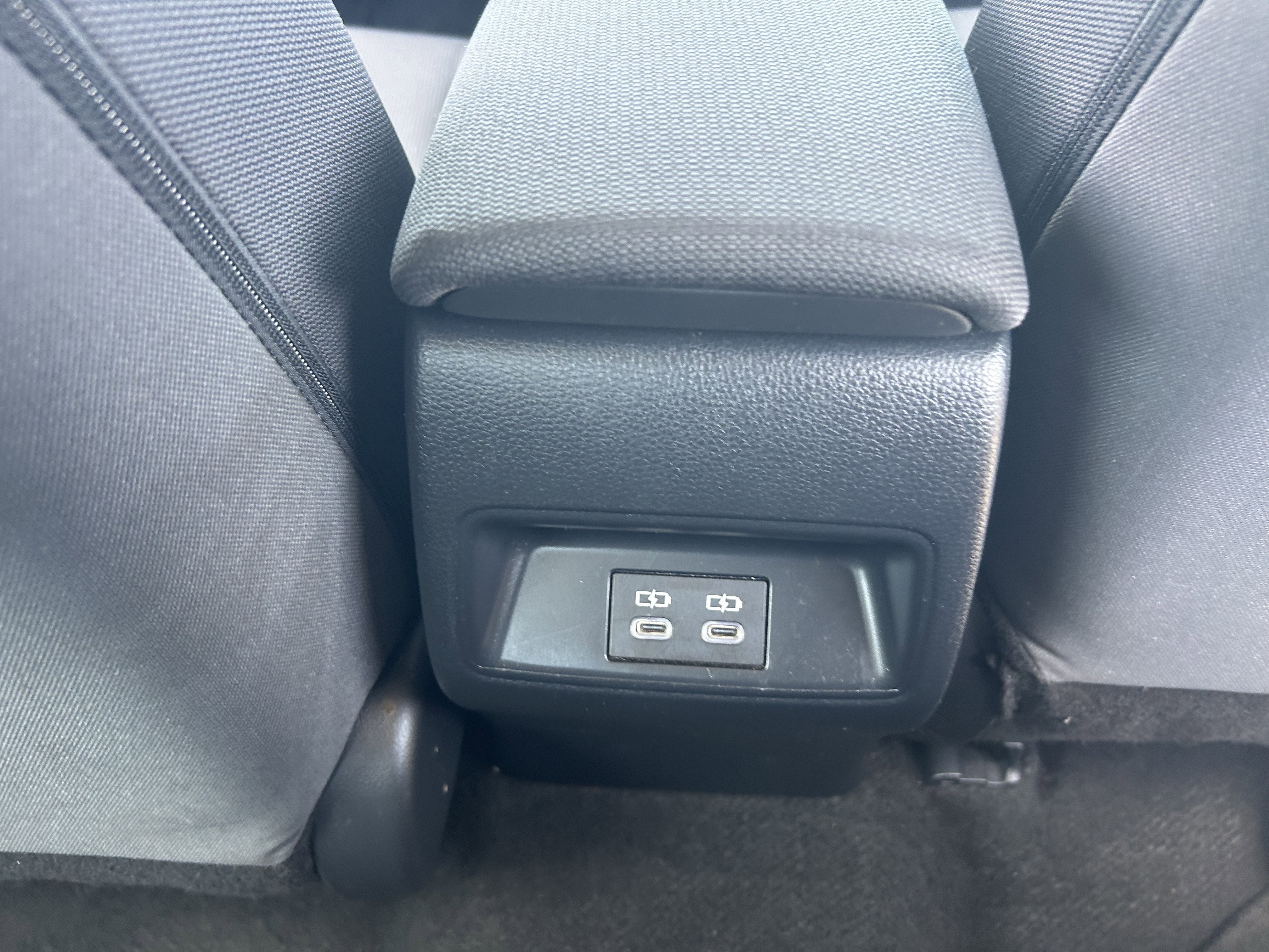 2023 Toyota Corolla LE - Photo 14