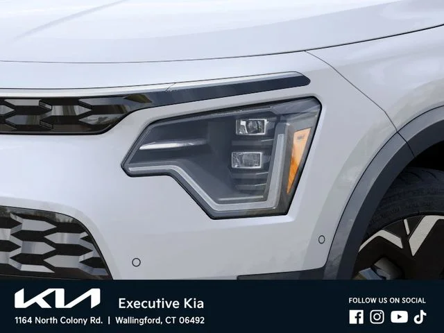 New 2026 White Kia Wave image 10