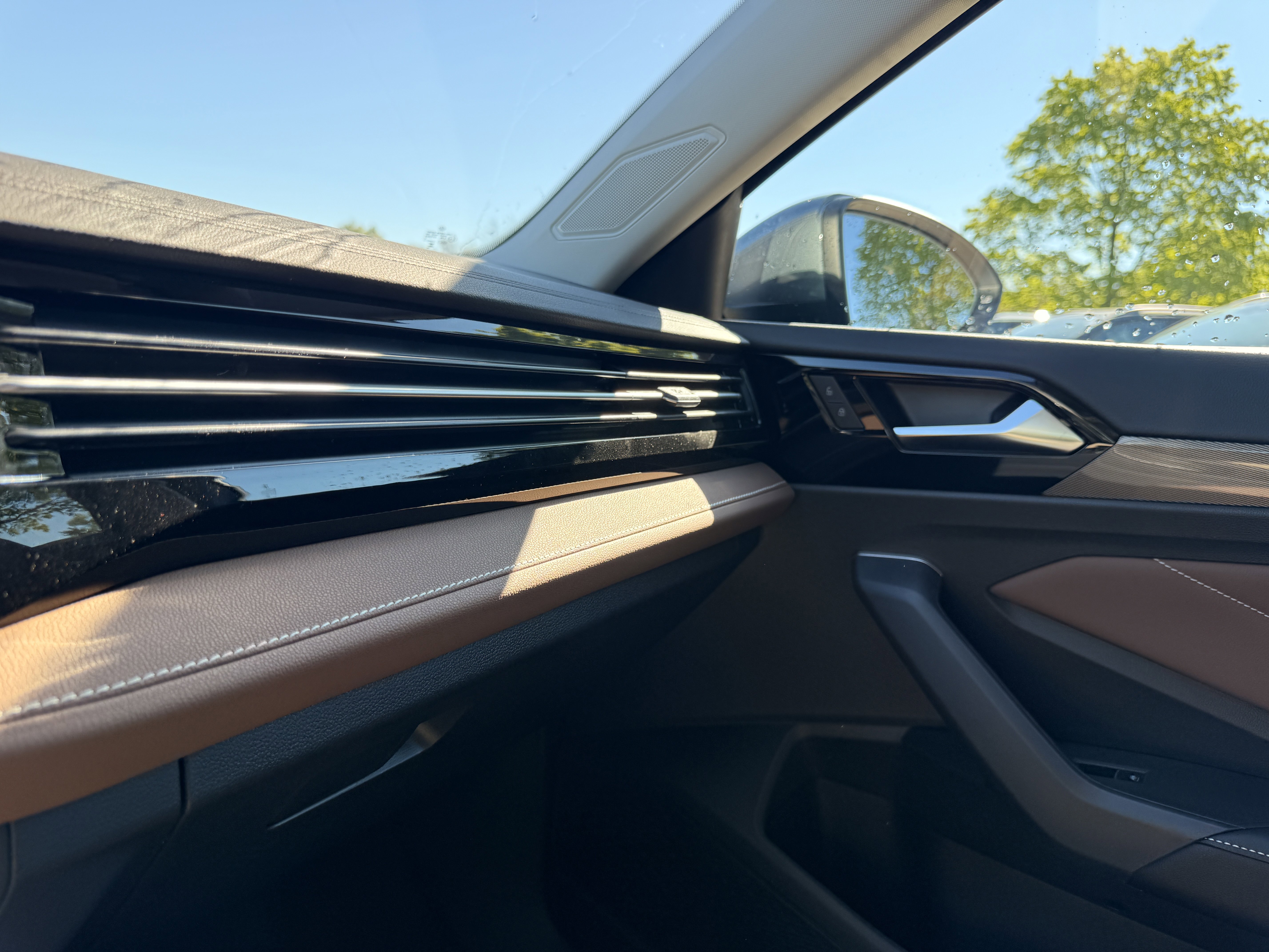New 2026 Platinum Gray Metallic Volkswagen SEL image 28