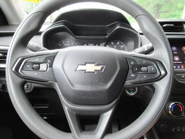 Used 2023 Gray Chevrolet LT image 20