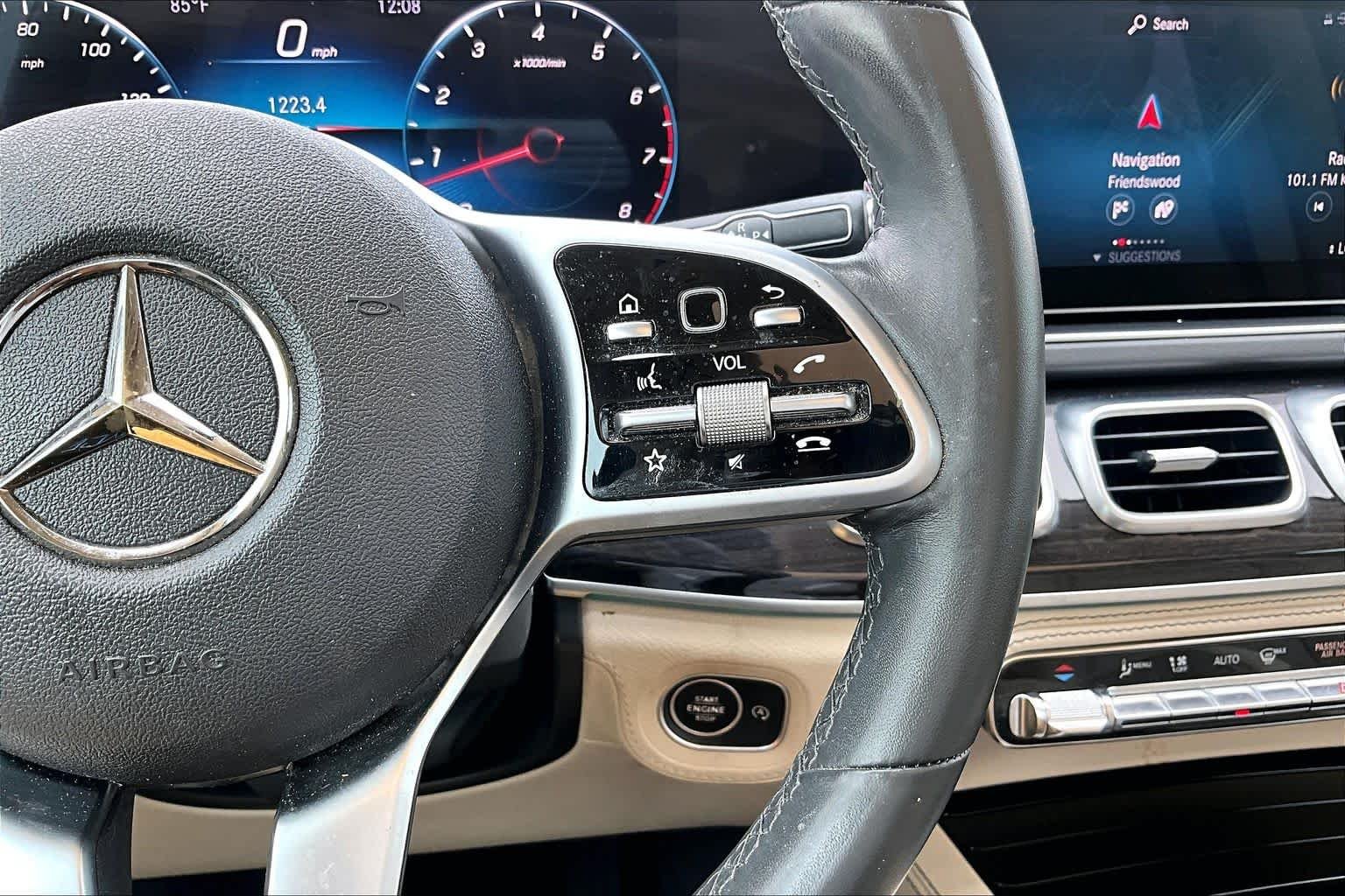 Used 2020 Iridium Silver Metallic Mercedes-Benz GLE 350 image 25