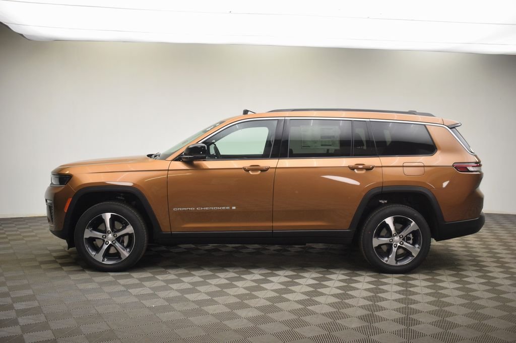New 2026 Copper Shino Metallic Clearcoat Jeep Limited image 15