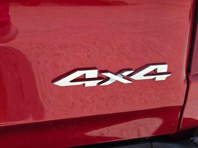 New 2026 Molten Red Pearl-Coat Exterior Paint RAM Laramie image 11