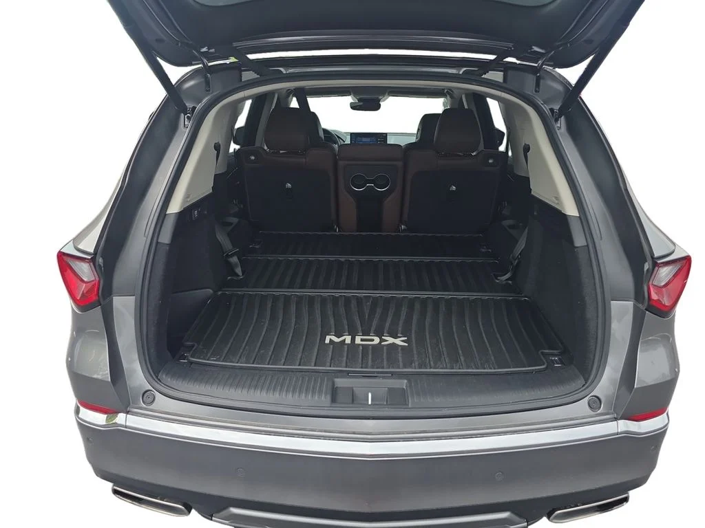 Certified Used 2025 Liquid Carbon Metallic Acura Technology Package image 25