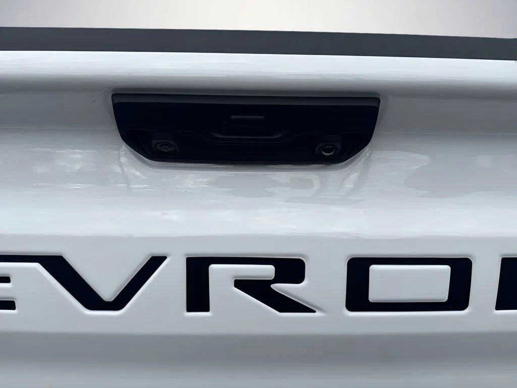 Used 2025 Summit White Chevrolet Custom image 34