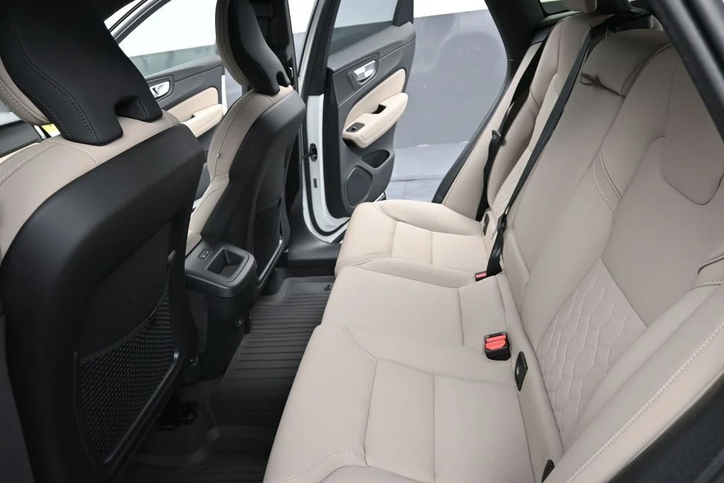Used 2026 Crystal White Volvo Plus image 13