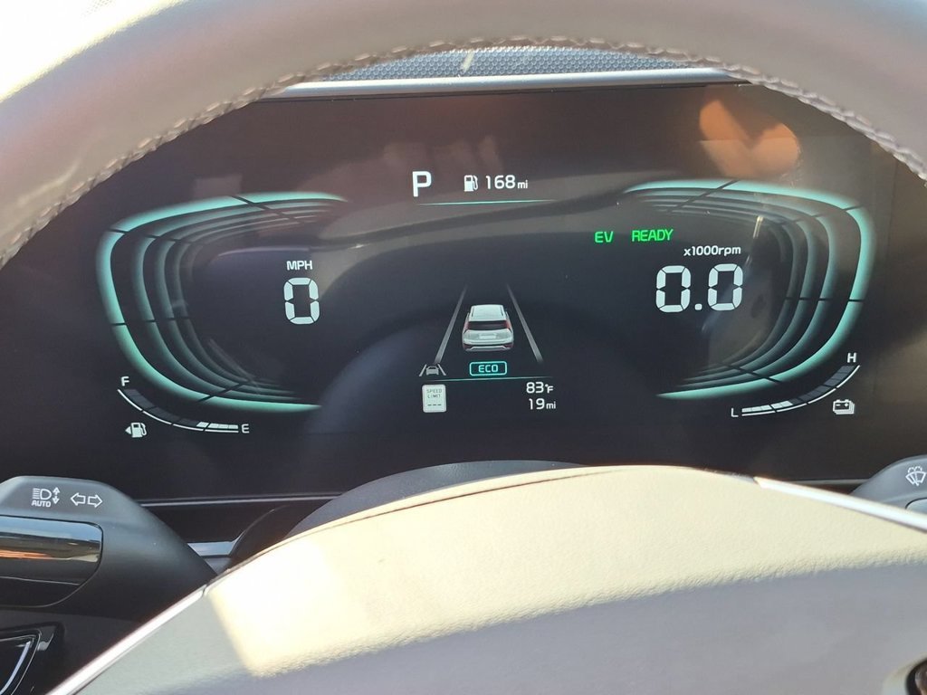 New 2026 Snow White Pearl Kia EX image 12