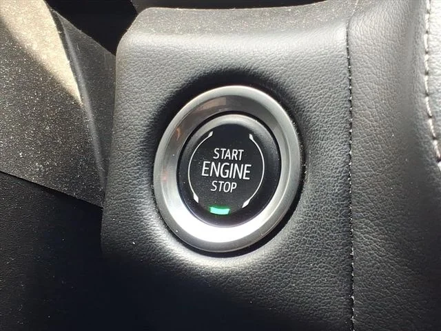 Used 2024 Black Chevrolet Z71 image 9