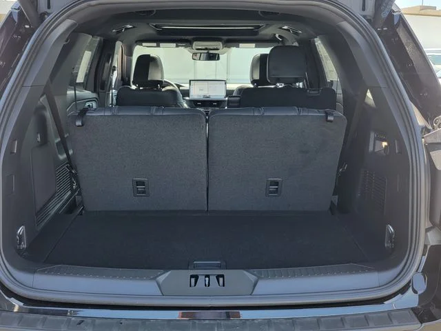 New 2026 Agate Black Metallic Ford Tremor image 7