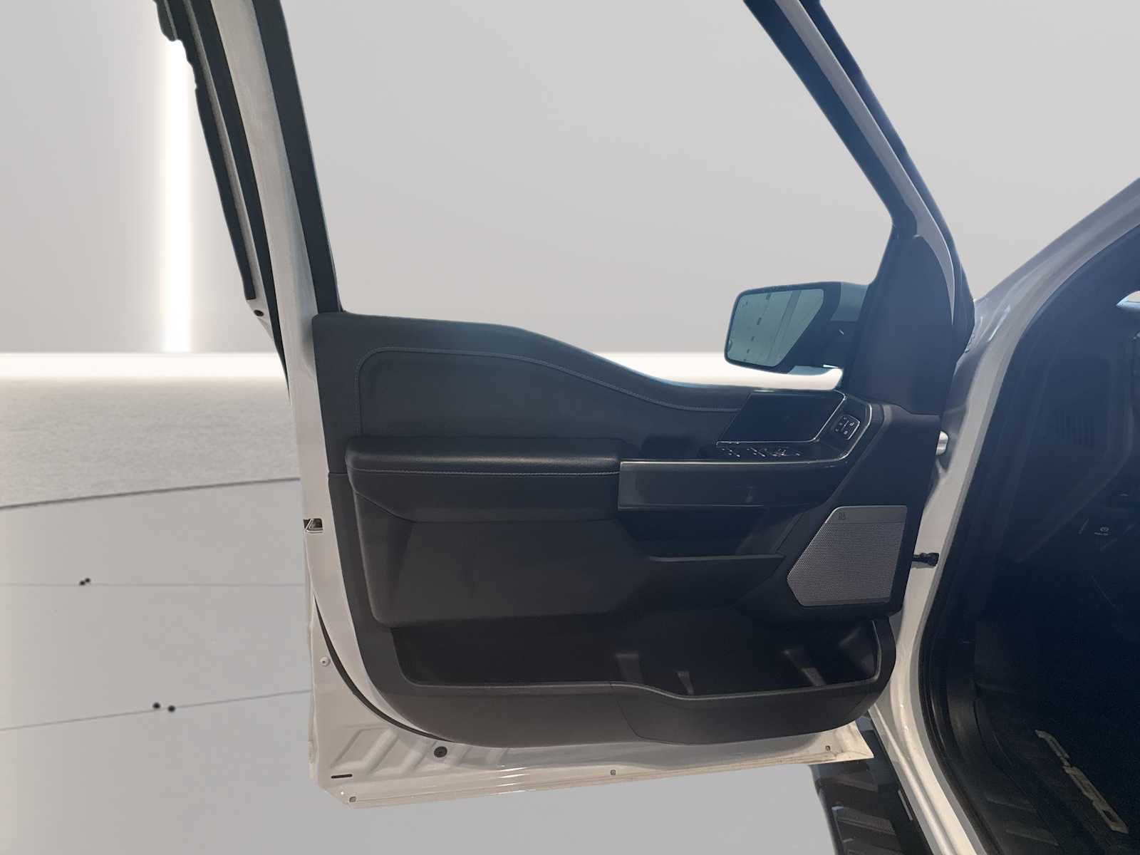 Used 2023 Oxford White Ford LARIAT image 21
